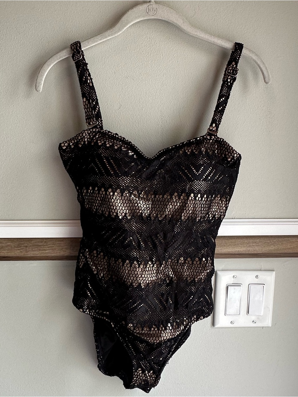 NWOT Cosita Linda Gold Metallic Black One Piece Swimsuit​